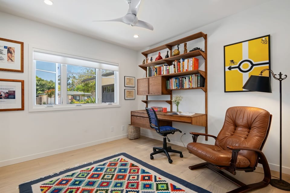 22 - mesa-breeze-office