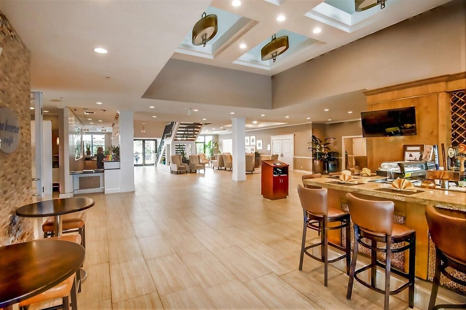 Sip and unwind in the bright, welcoming lobby bar.