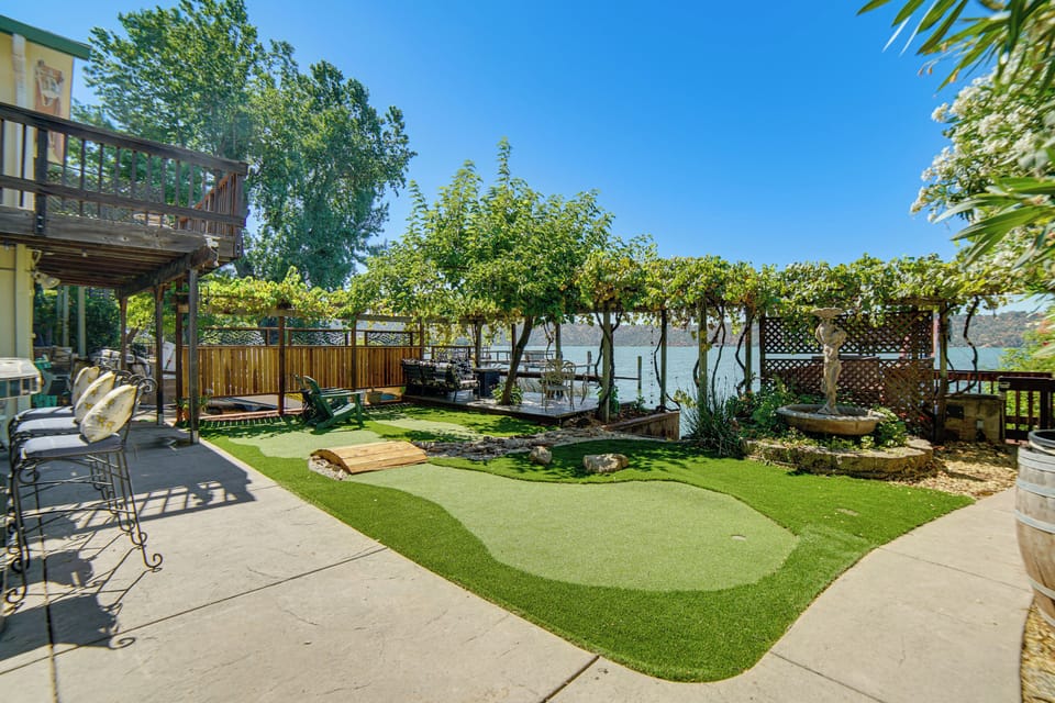 Shared Outdoor Amenities | Lower Level