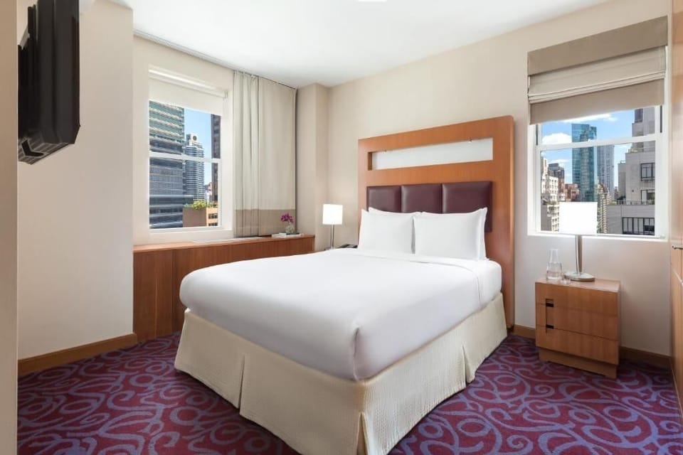 Unit with Queen bed