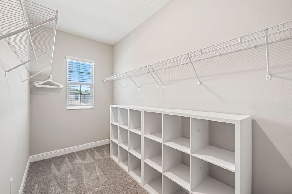 Plenty of storage for longer stays and vacation momentous 