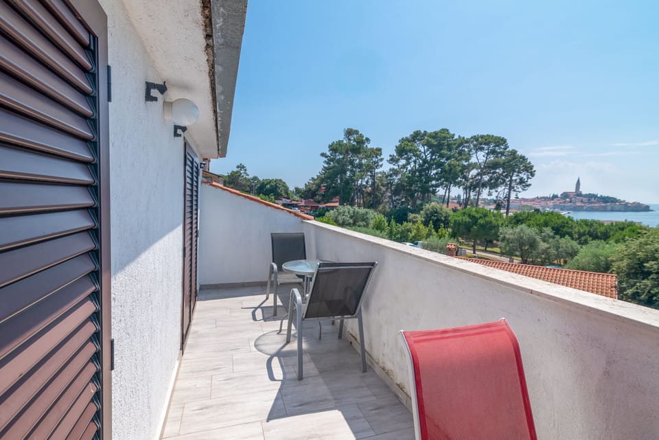 Balcony 1