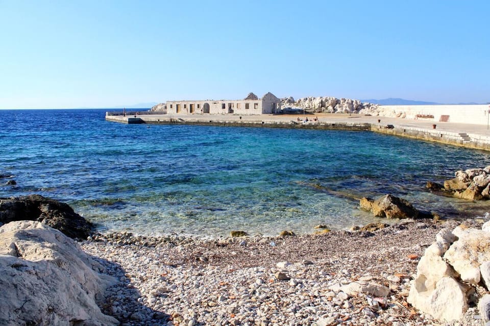 Nearby beaches