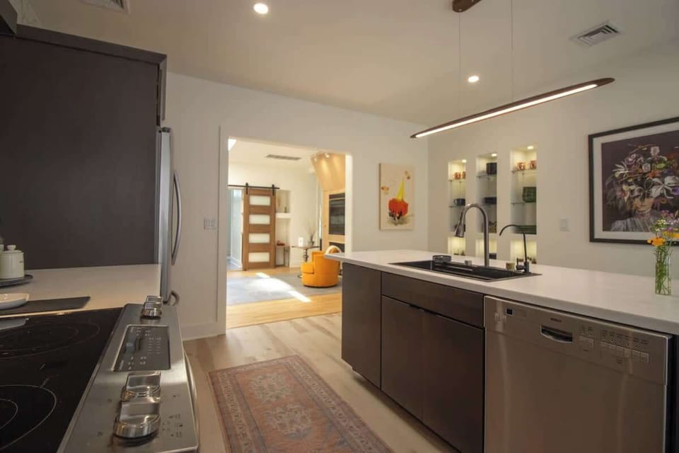 Chef's kitchen