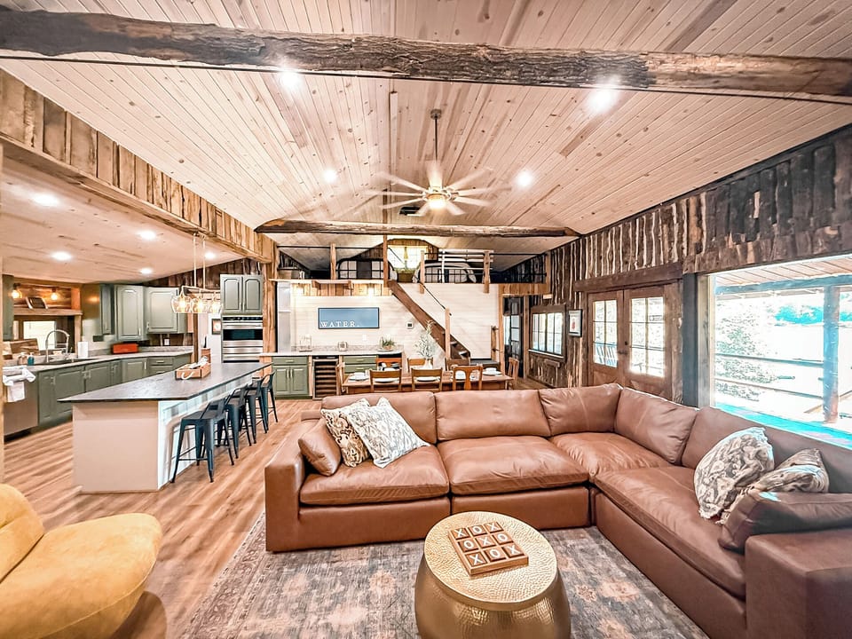 Soft seating, big windows, and lake vibes all day long