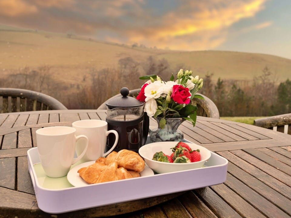 Food, Tableware, Drinkware, Serveware, Cup, Table, Coffee Cup, Furniture, Dishware, Ingredient