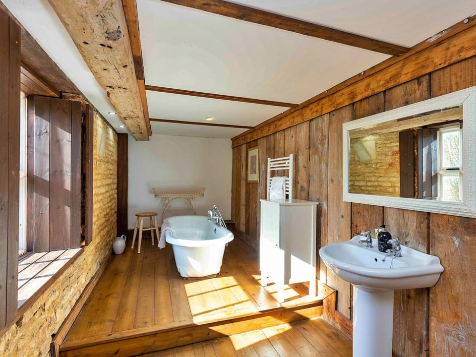 Deck, Shade, Hardwood, Outdoor Furniture, Balcony, Plank, Eco Hotel, Swimming Pool, Wood Flooring, Resort