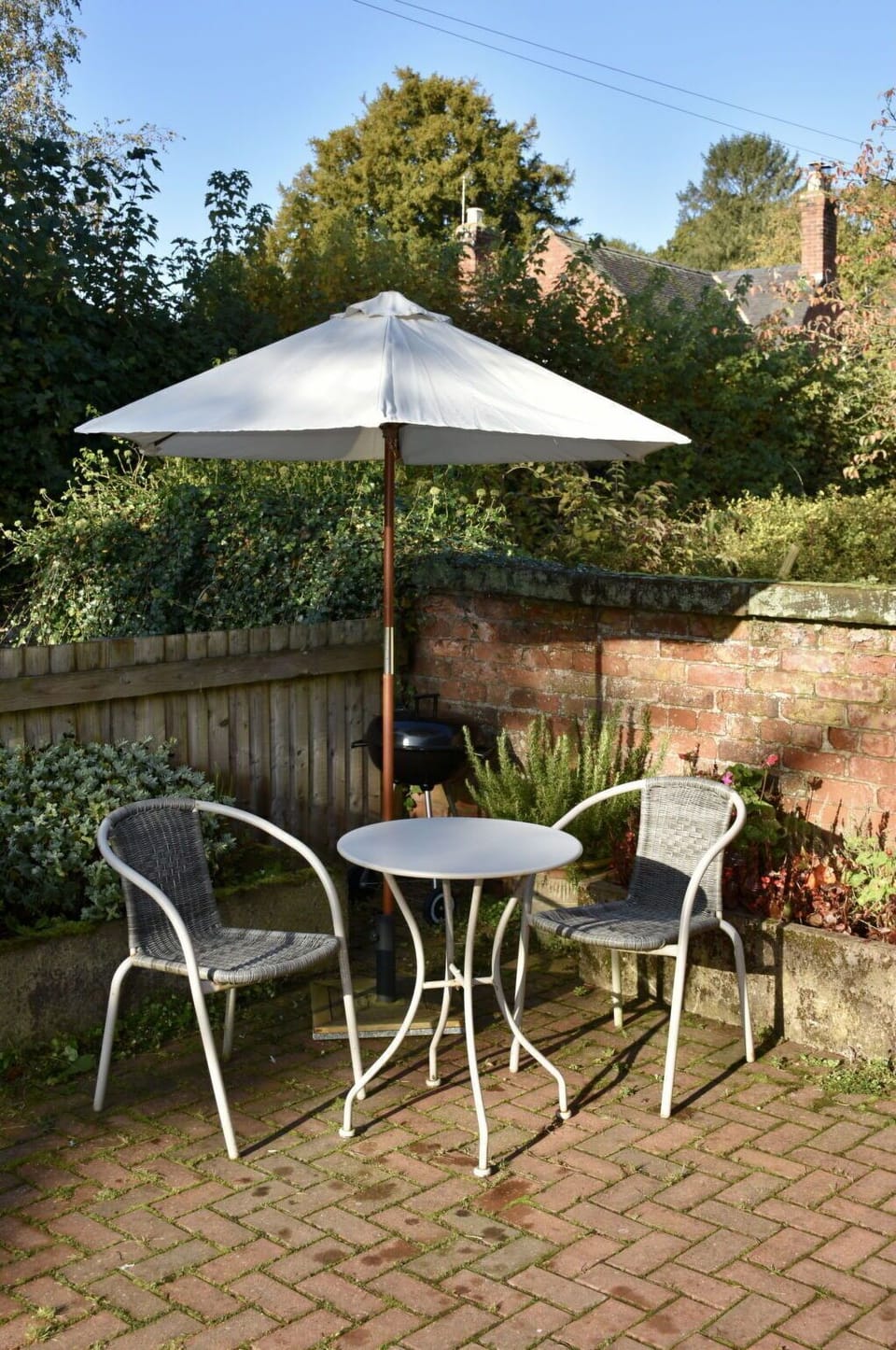 Deck, Shade, Hardwood, Outdoor Furniture, Balcony, Plank, Eco Hotel, Swimming Pool, Wood Flooring, Resort