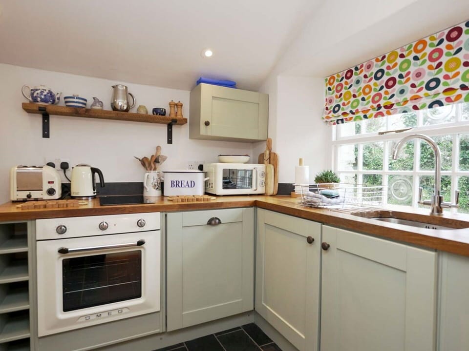 Apartment, Mountain Range, Valley, Alps, Hotel, Mountain Village