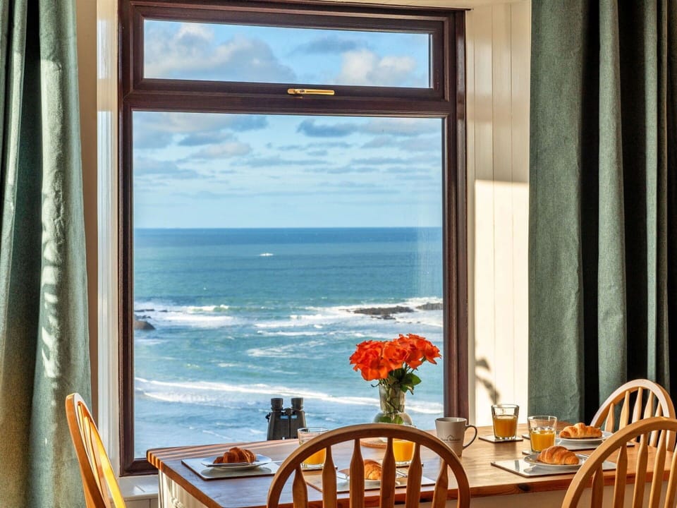 Apartment, Mountain Range, Valley, Alps, Hotel, Mountain Village