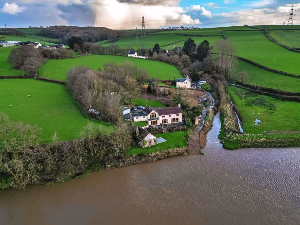 Apartment, Mountain Range, Valley, Alps, Hotel, Mountain Village