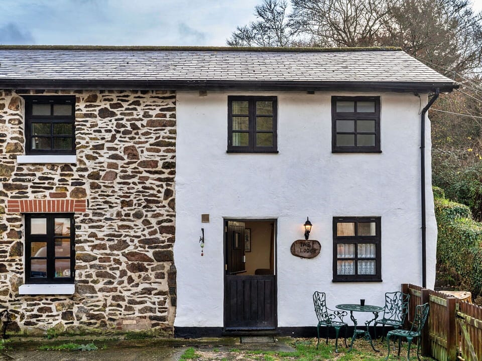 Apartment, Balcony, Shade, Marina, Hotel, Dock