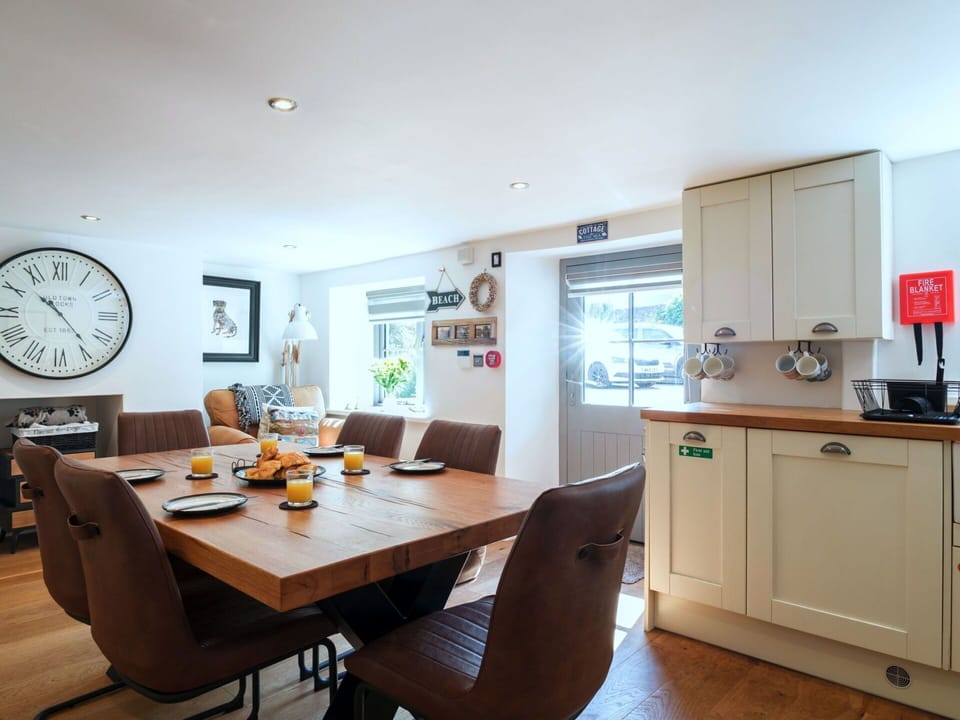 Furniture, Interior Design, Flooring, Wood, Table, Kitchen & Dining Room Table, Dining Room, Chair, Ceiling, Floor