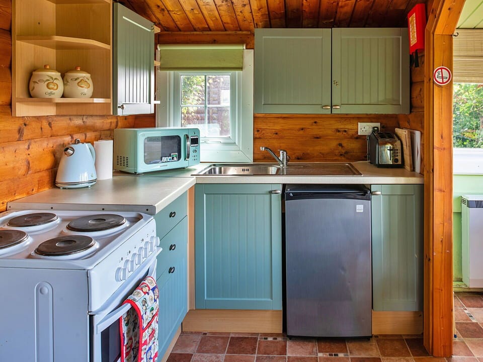 Apartment, Balcony, Shade, Marina, Hotel, Dock