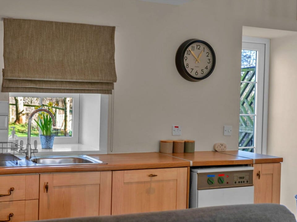 Apartment, Balcony, Shade, Marina, Hotel, Dock