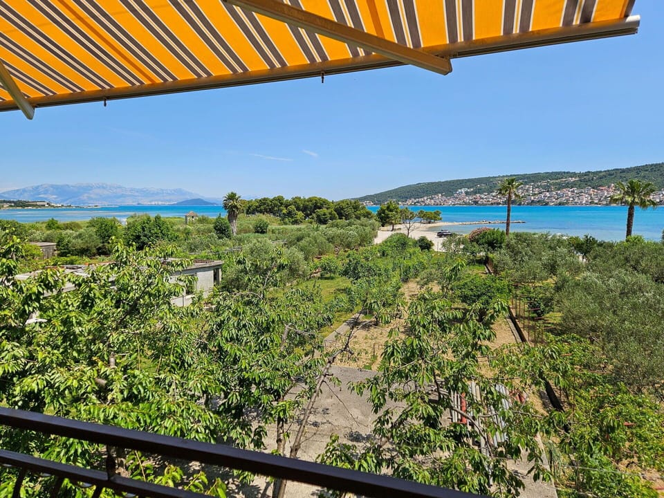Shade, Coast, Eco Hotel, Tropics, Resort, Bay, Resort Town