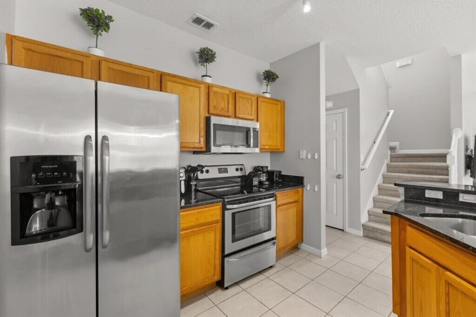 3162 Yellow Lantana Lane NEWER (8).jpg