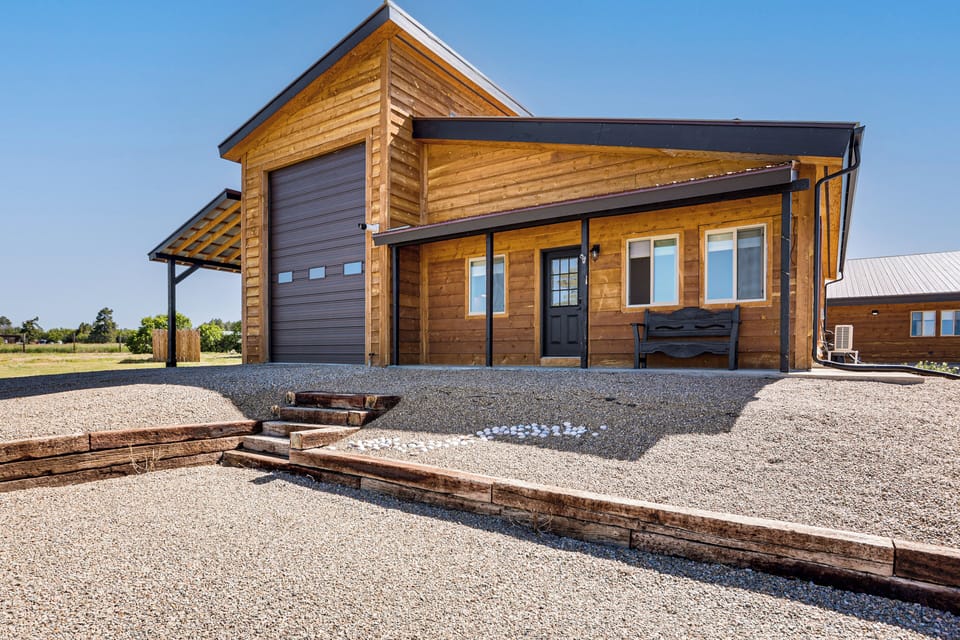 Mancos Vacation Rental | Studio | 1BA | 500 Sq Ft | 2 Steps to Enter