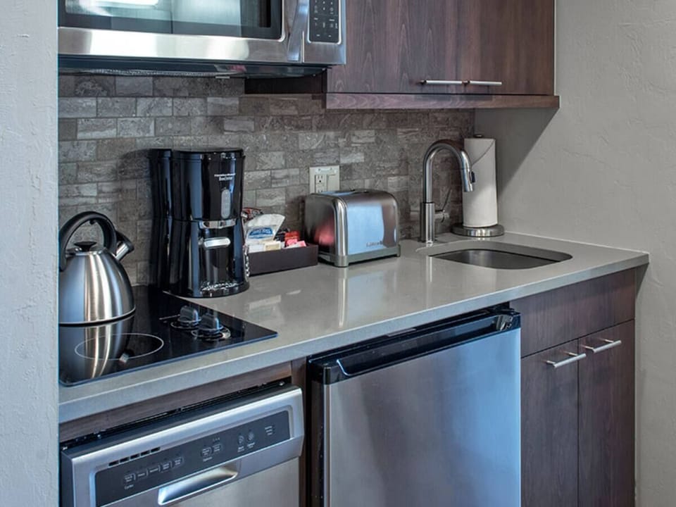 Kitchenette
