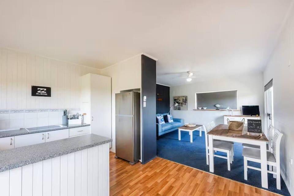 Kitchen (1)