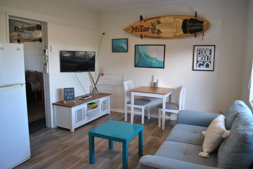 Lounge and Dining area