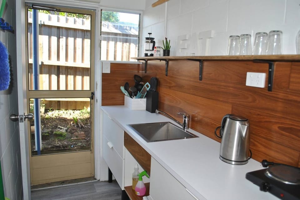 Kitchenette (1)