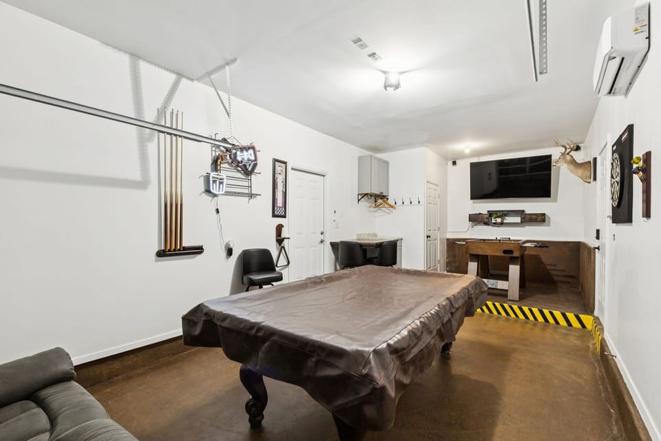 Game room