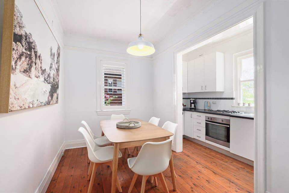 Dining/kitchen area