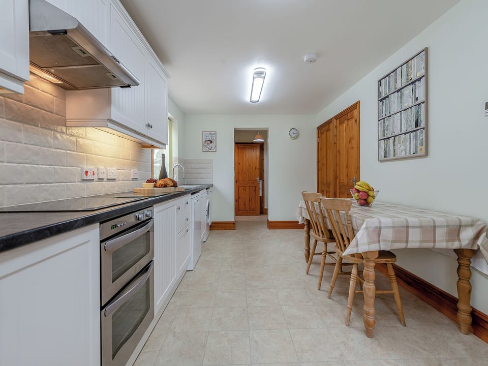 Kitchen | Jasmine - The Victorian Barn, Blandford Forum