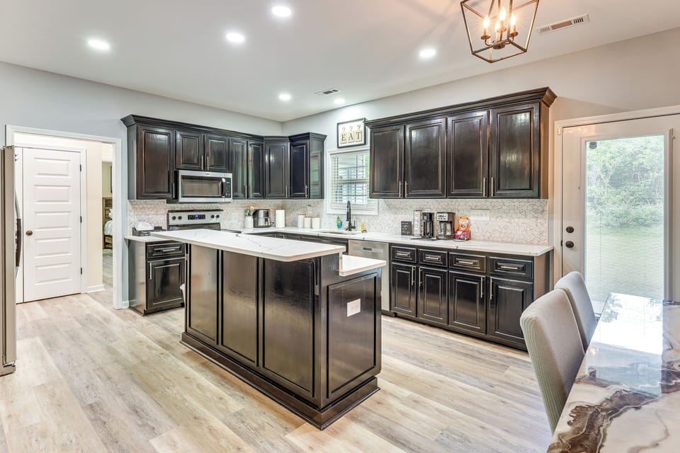 Kitchen | Cooking Basics | Drip & Pod Coffee Makers | Air Fryer | Microwave