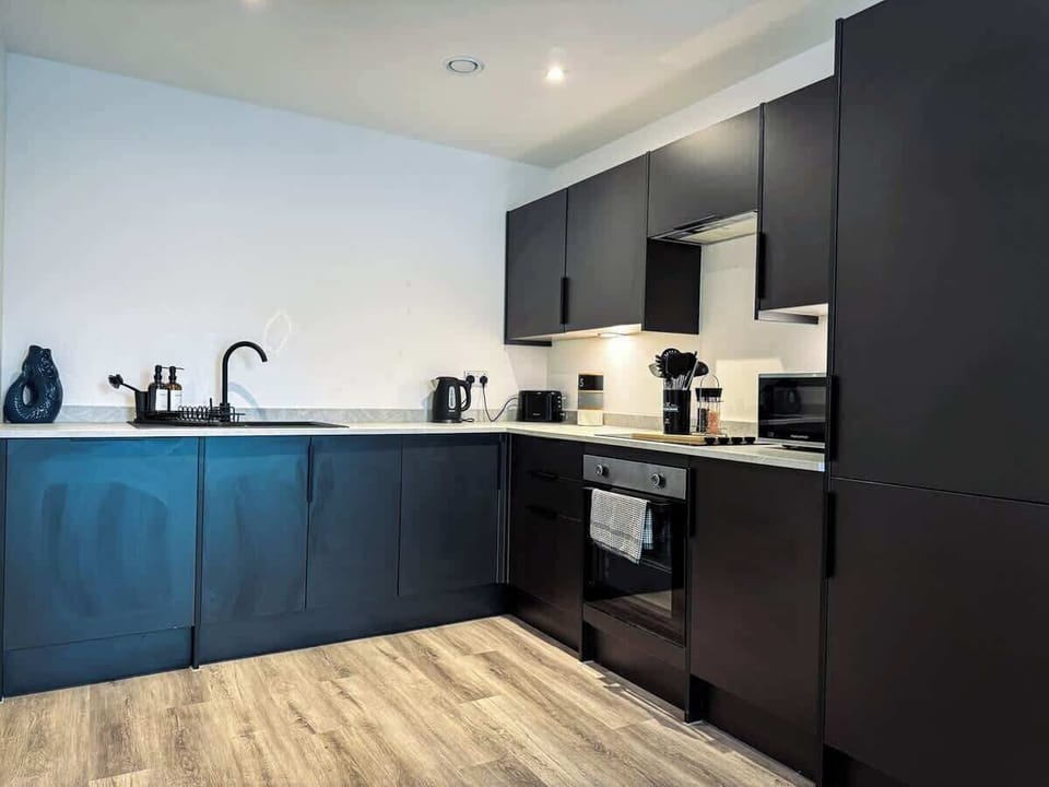 Full Kitchen 