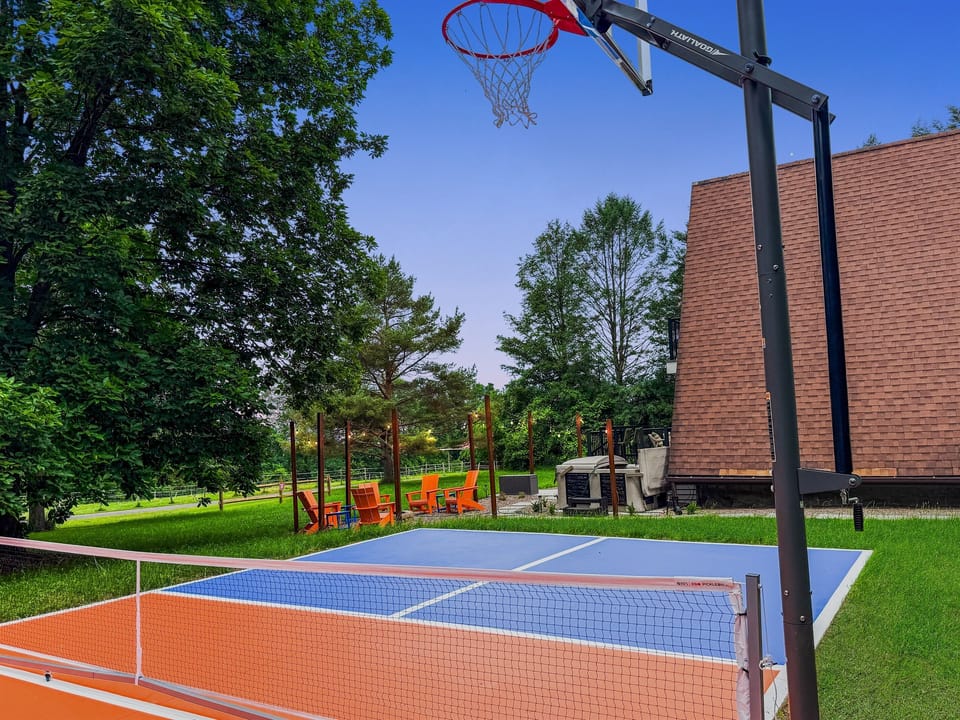 Sport court