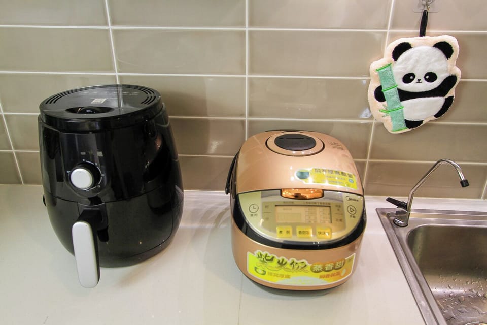 Rice cooker, air fryer