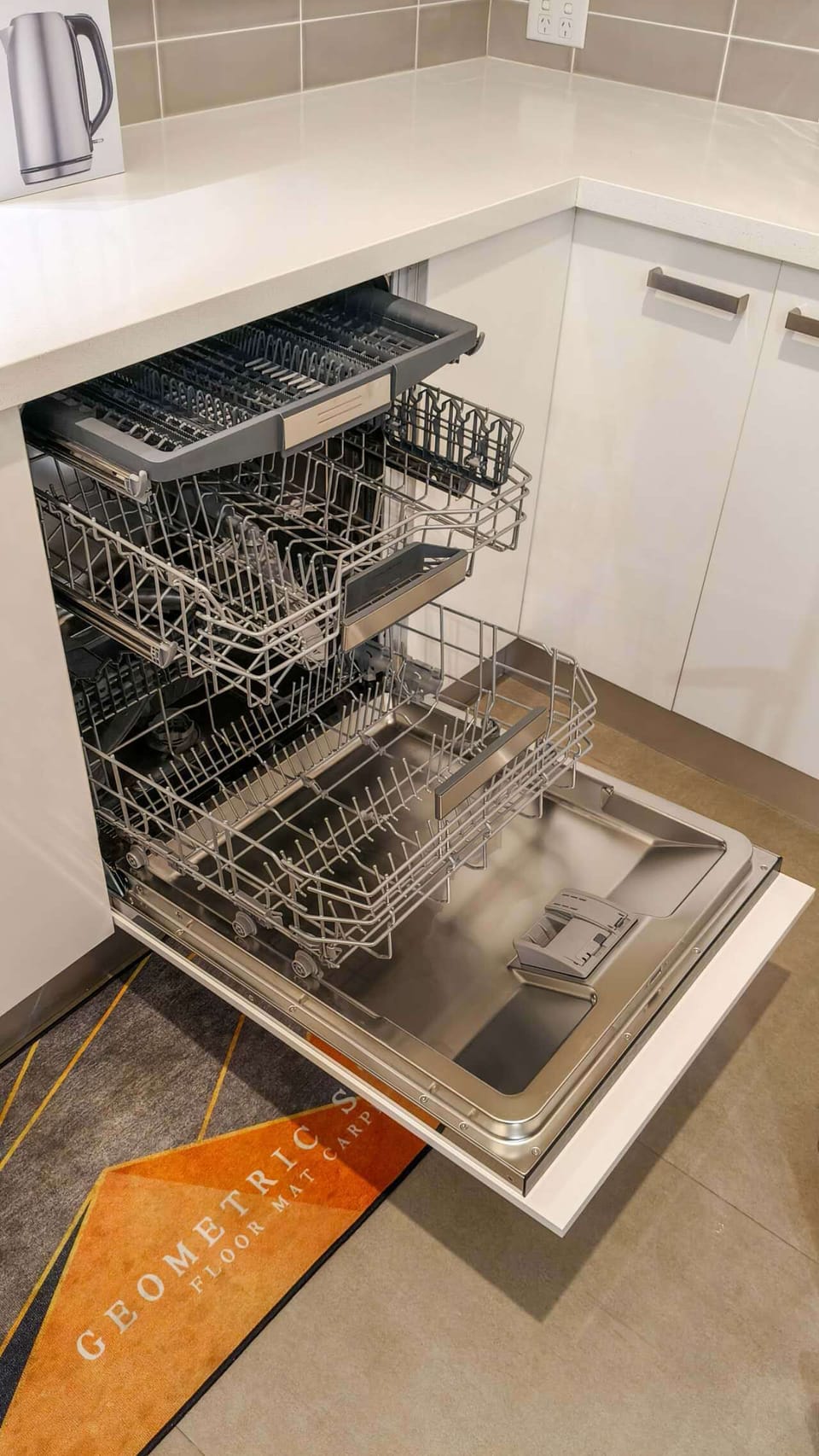 New dishwasher