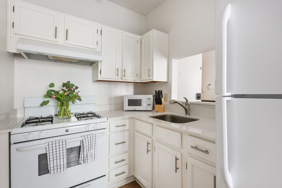 21 Kitchenette