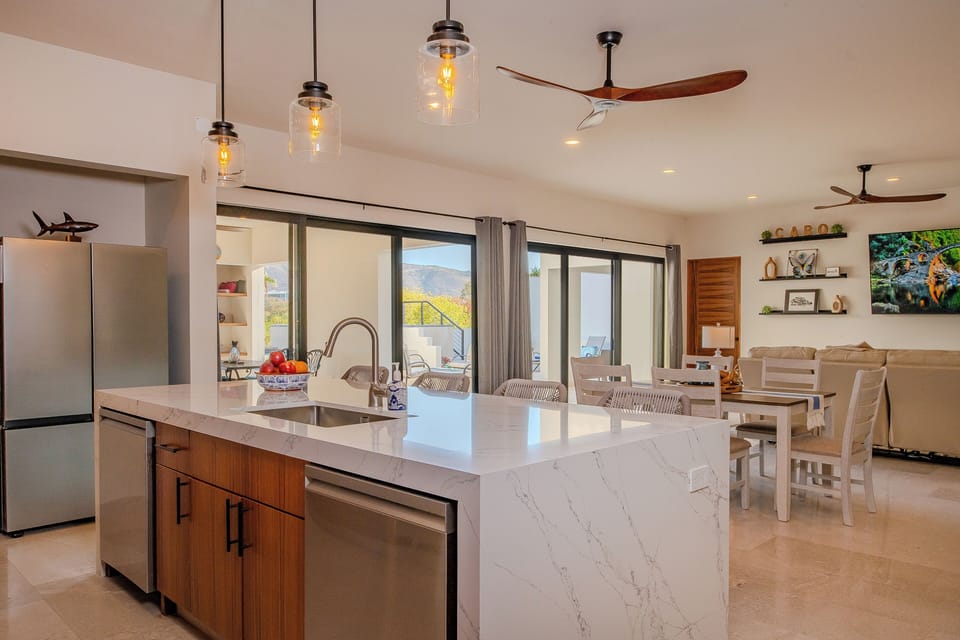 Fully equipped kitchen