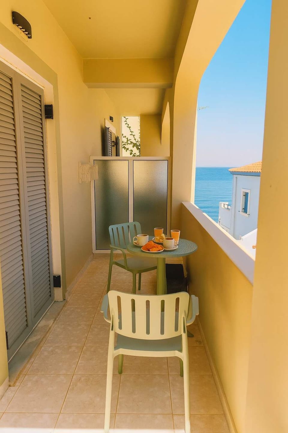 Balcony with View of Agia Pelagia Beach
Private balcony overlooking the beautiful Agia Pelagia beach—just steps away from the property.