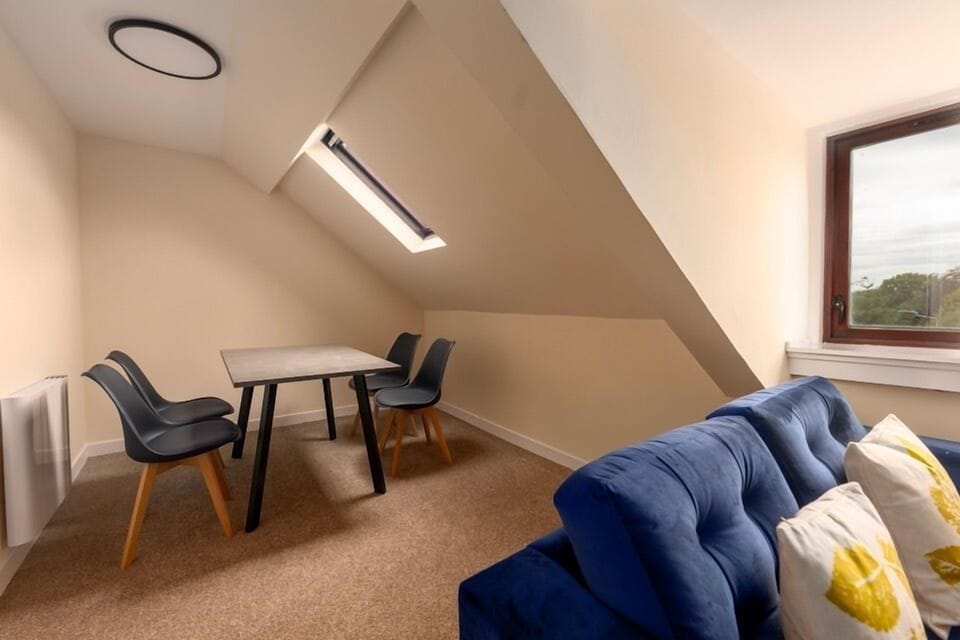 Living Room / Lounge