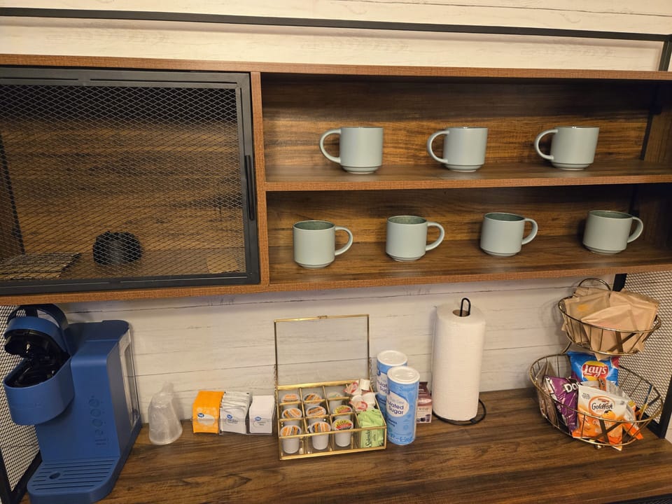 Coffee and Snack Bar