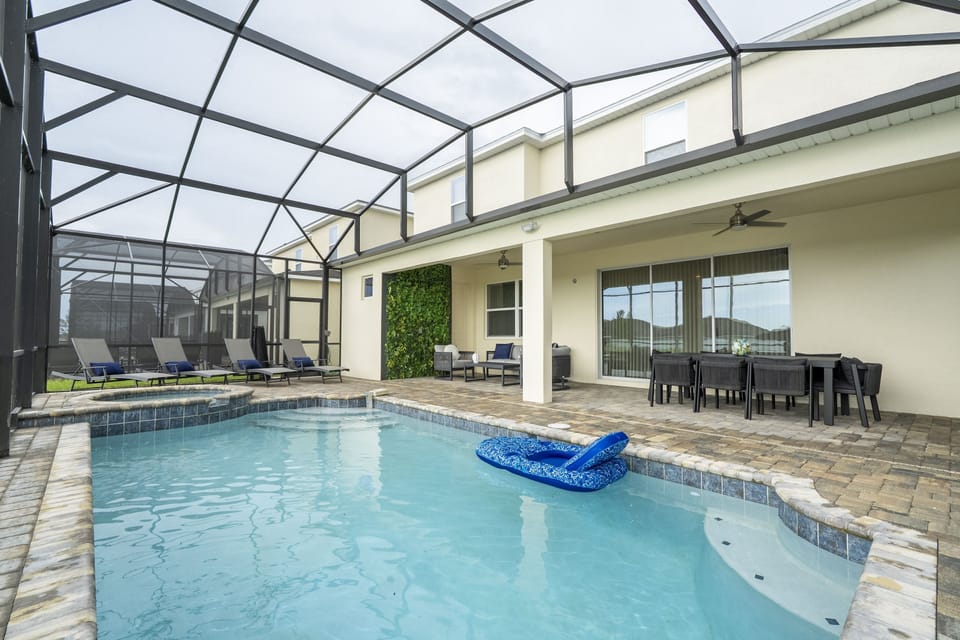 80-9167breezemistterrace-SOLARA-1014