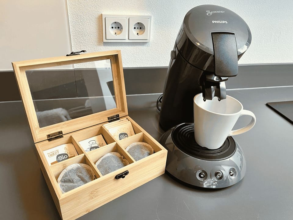 Senseo coffee and tea is provided