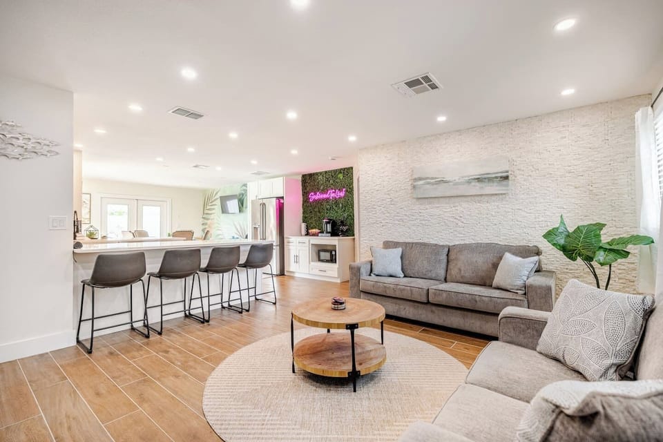 Living room with pull-out sofa and love seat