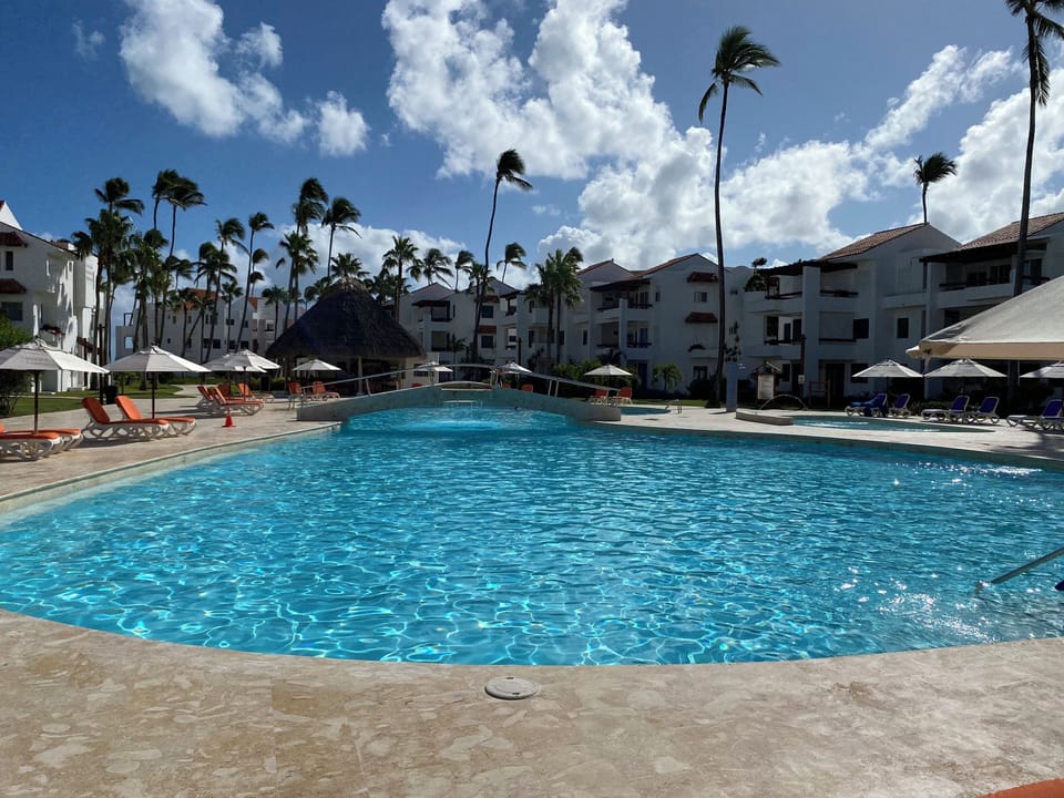 Pool area 