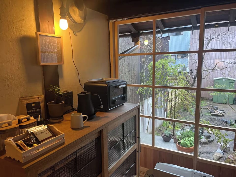 Toaster oven, electric kettle