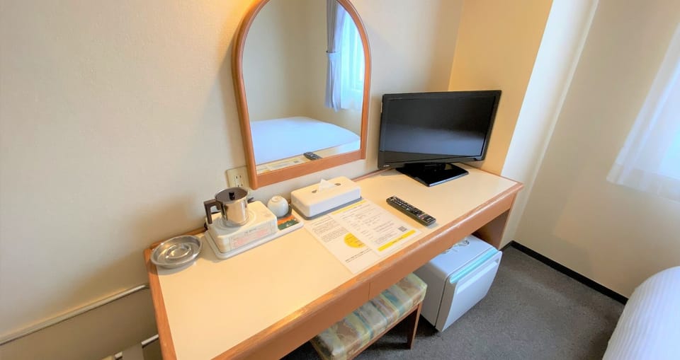 Semi-double room, non-smoking