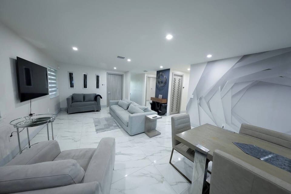 e7d69f53-9e9e-4478-9c20-671173ed65e2