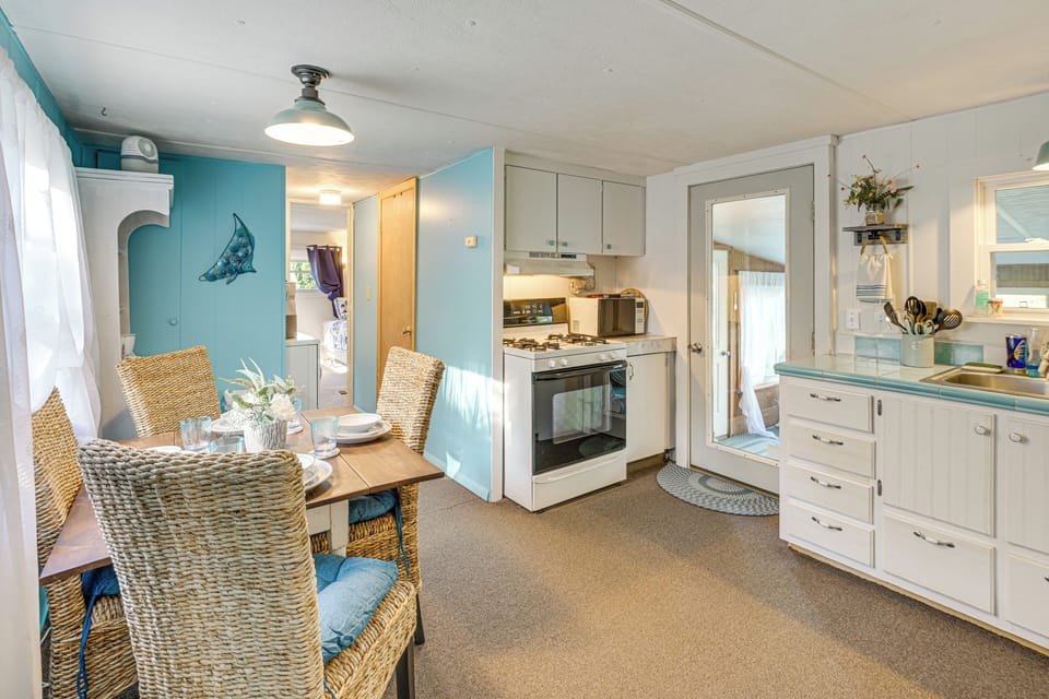 Dining Area & Kitchen | Drip Coffee Maker
