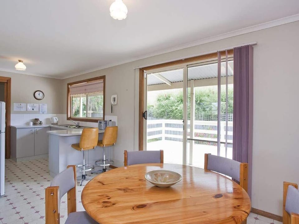 Dining/Kitchen