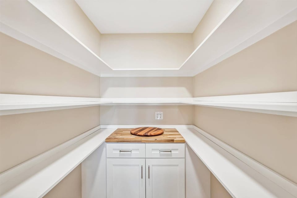 Large Butler's pantry