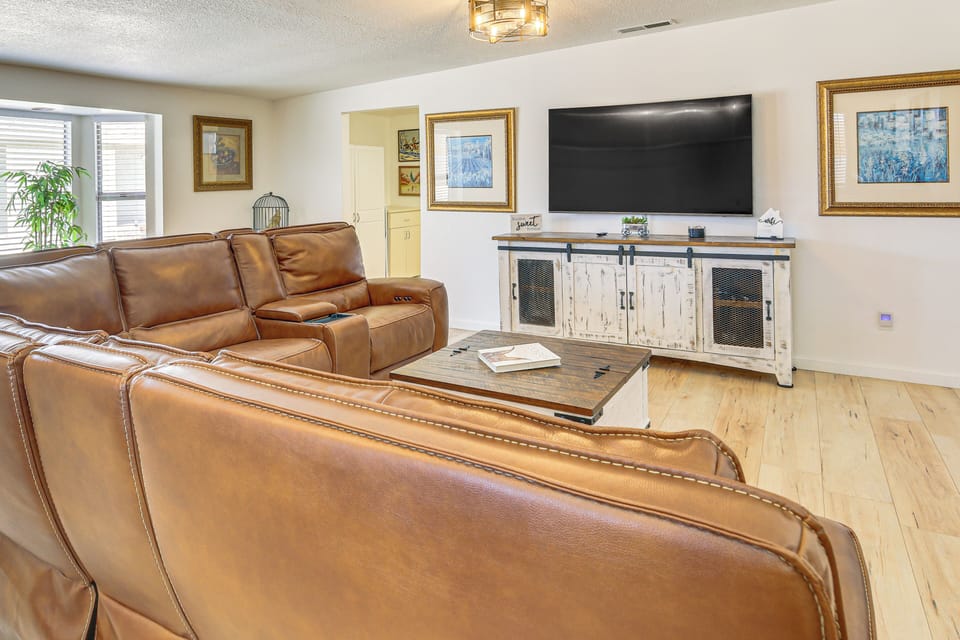 Yucca Valley Vacation Rental | 3BR | 2BA | 1 Step Required | 2,000 Sq Ft